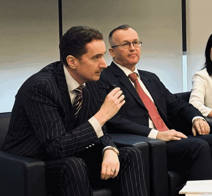 Reviewer in conversation with Adolf Peter, author of EU Sustainability Legislation and International Supply Chains, at the book launch in Singapore